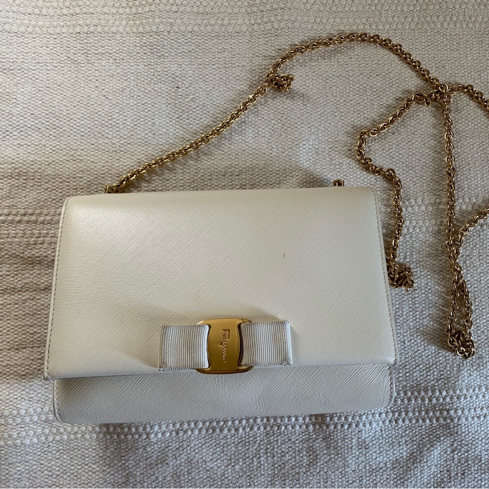 Salvatore Ferragamo Miss Vara bow leather crossbody